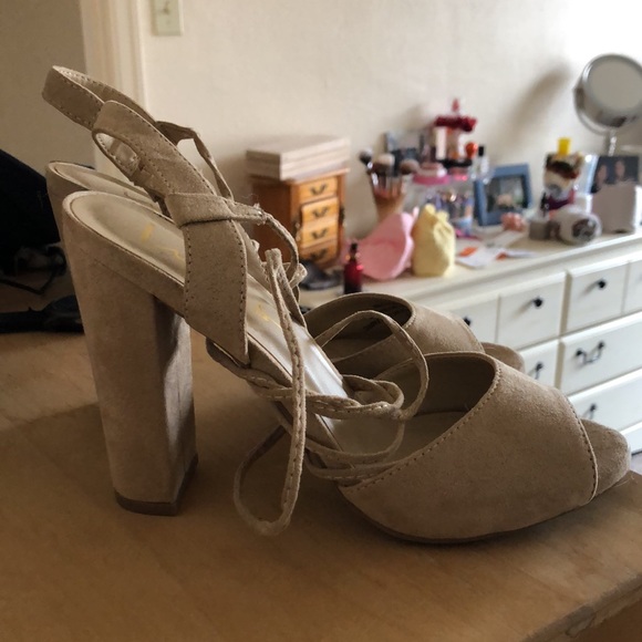 Cream/Tan Suede Opentoe Strappy Heels - Picture 2 of 4